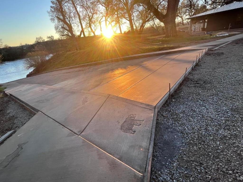 Three Bedroom River Access Redding Bagian luar foto